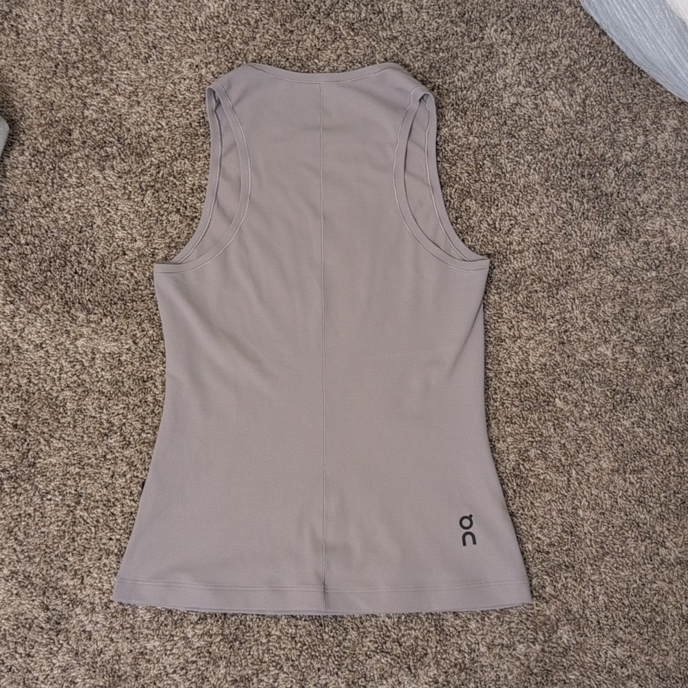 On Cloud Running Women's Movement Sleeveless Tank Size Small - Picture 8 of 9